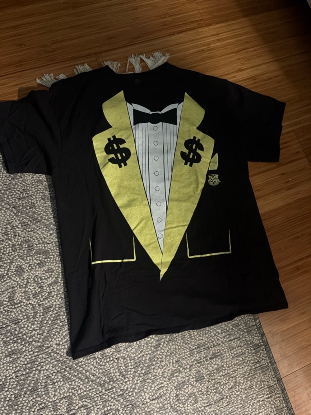 WWE money in the bank men’s LARGE